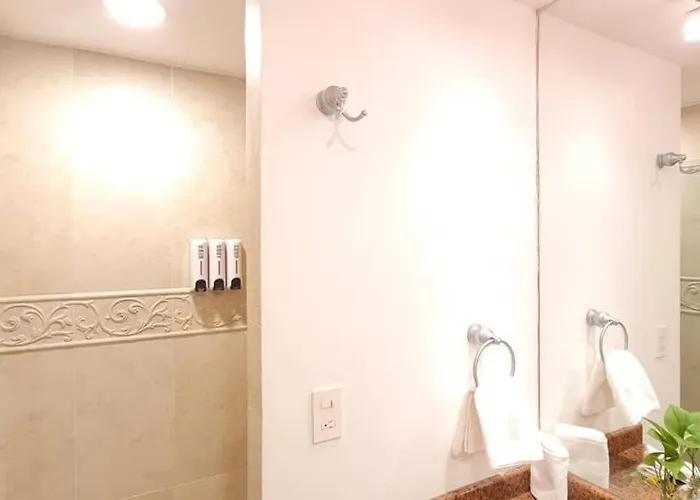 Skyline View King Bed Location Comfortable *